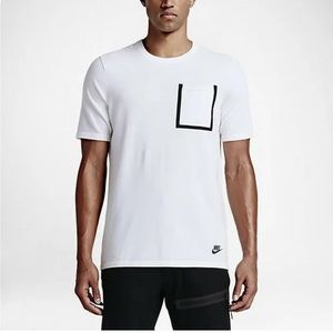 Nike T-Shirt with Square Pocket | M | White